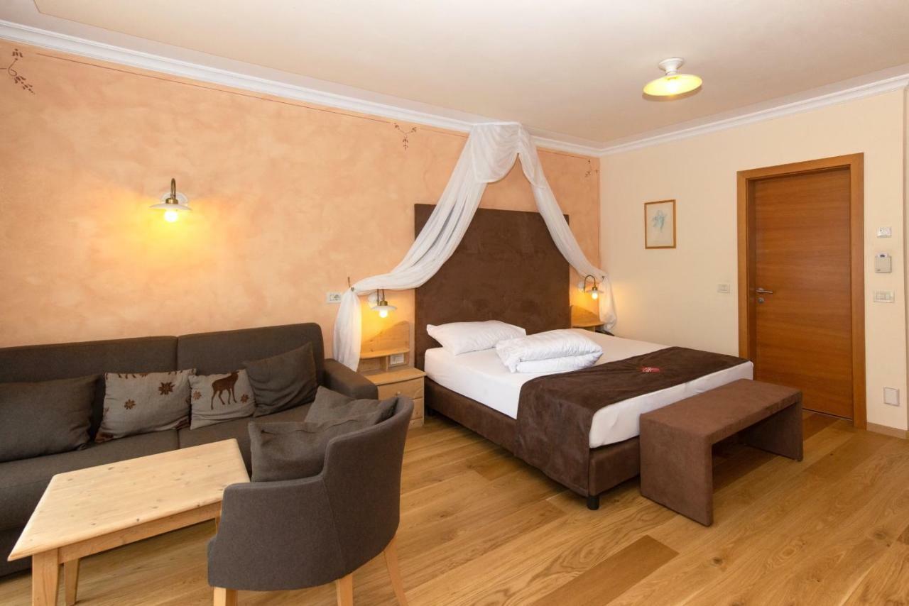 Hotel Engel ズルデルノ エクステリア 写真